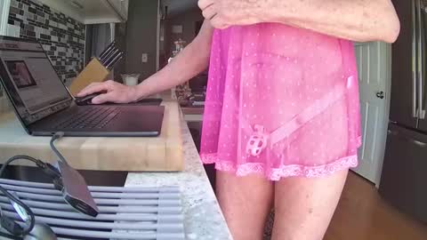 smthbtm53 online show from 04.10.26