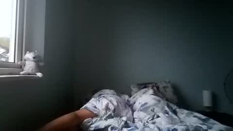 Sneakylildevils online show from 02.24.26