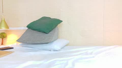 Snapshot of sneakyy_fantasy chatting on 02.25.25 Hellen online show from 02.25.25