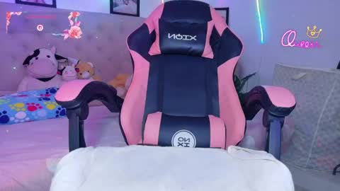 Hellen  online show from 04.14.26