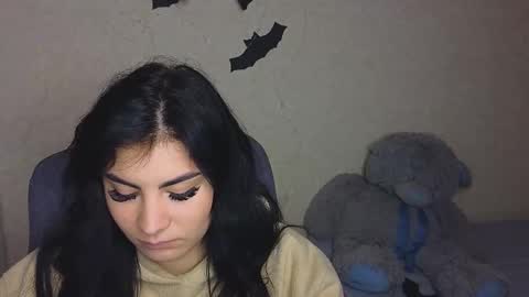 Snapshot of snickertail chatting on 10.25.25 Olivia online show from 10.25.25