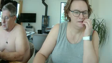 Snoeske and Woodwurm online show from 12.31.24
