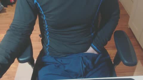 Snapshot of snooze85 chatting on 12.26.24 Cbt-Slave online show from 12.26.24