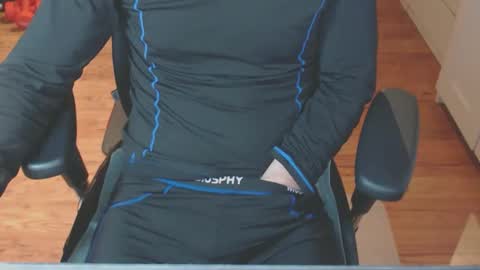 Snapshot of snooze85 chatting on 10.20.25 Cbt-Slave online show from 10.20.25