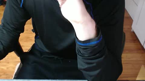 Snapshot of snooze85 chatting on 12.14.25 Cbt-Slave online show from 12.14.25