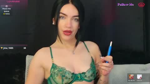 Snapshot of snow_white_19 chatting on 06.05.26 snow white 19 online show from 06.05.26