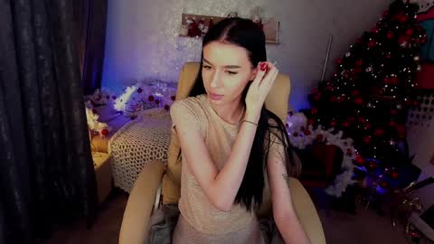 snow_whiteeex online show from 12.31.24