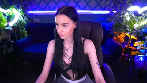 snow_whiteeex online show from 01.11.25