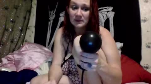 Snapshot of snowbunnyballs chatting on 05.18.26 snowbunny big tittystatted pussysexy milf online show from 05.18.26