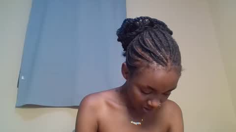 Snapshot of snowie_eyes chatting on 11.09.25 Snowie eyes online show from 11.09.25