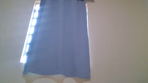 Snapshot of snowie_eyes chatting on 11.16.25 Snowie eyes online show from 11.16.25