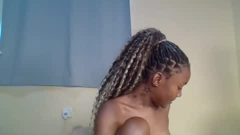 Snapshot of snowie_eyes chatting on 01.09.26 Snowie eyes online show from 01.09.26