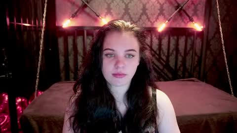 snowwhite_bella online show from 04.25.26