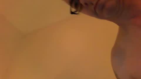 Snapshot of snub71 chatting on 12.03.24 snub71 online show from 12.03.24