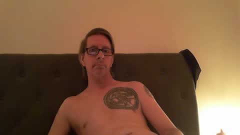 Snapshot of snub71 chatting on 02.15.25 snub71 online show from 02.15.25