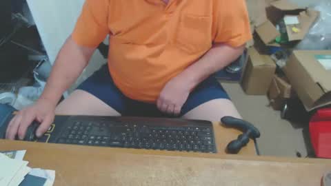 Snapshot of snwplwdrvr chatting on 12.07.24 snwplwdrvr online show from 12.07.24