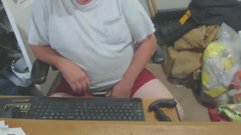 Snapshot of snwplwdrvr chatting on 09.29.25 snwplwdrvr online show from 09.29.25