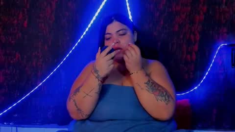 Snapshot of sobigcurvy44 chatting on 12.22.24 leidy online show from 12.22.24