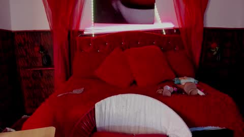 Snapshot of sobigcurvy44 chatting on 10.11.25 leidy online show from 10.11.25