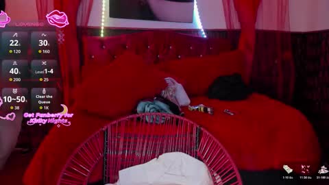 Snapshot of sobigcurvy44 chatting on 11.05.25 leidy online show from 11.05.25