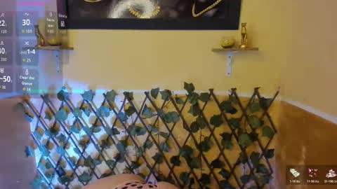 Snapshot of sobigcurvy44 chatting on 11.30.25 leidy online show from 11.30.25