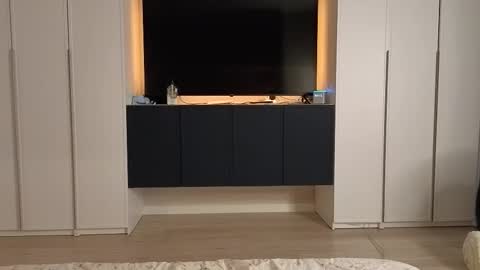 Snapshot of sofaris chatting on 11.27.25 Sophy online show from 11.27.25