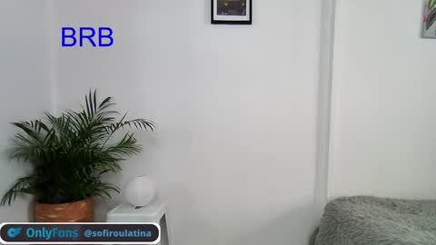 Snapshot of soffi_rousel_ chatting on 01.08.25 soffi_rousel_ online show from 01.08.25