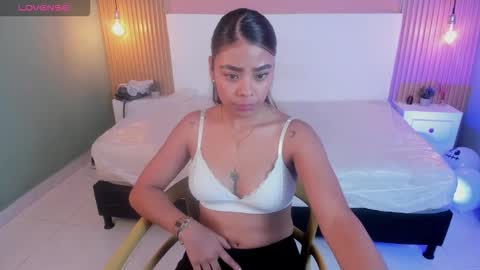 soffiadams2 online show from 11.02.25