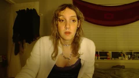 Snapshot of soffpurr chatting on 10.29.25 Lilytea online show from 10.29.25