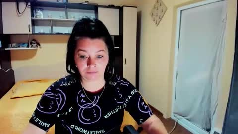 Snapshot of soffy_skye chatting on 05.11.26 Soffy online show from 05.11.26