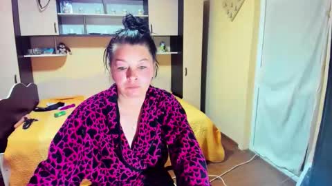 Snapshot of soffy_skye chatting on 05.17.26 Soffy online show from 05.17.26