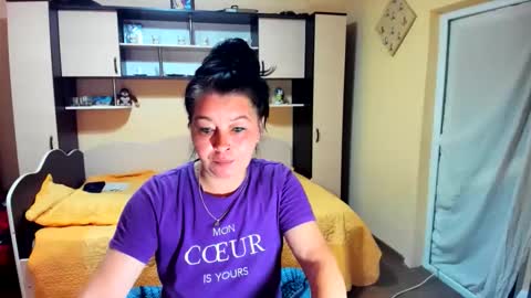 Snapshot of soffy_skye chatting on 05.27.26 Soffy online show from 05.27.26
