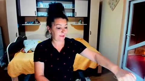 Snapshot of soffy_skye chatting on 06.17.26 Soffy online show from 06.17.26
