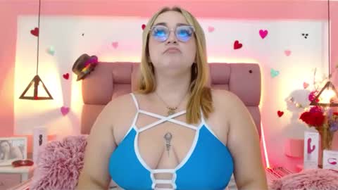 Snapshot of soffybrown chatting on 02.21.25 SoffyBrown online show from 02.21.25