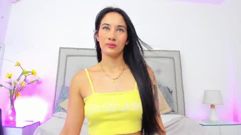 sofhyalove online show from 05.12.26