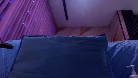 Snapshot of sofi_decker chatting on 07.18.26 Sofia online show from 07.18.26