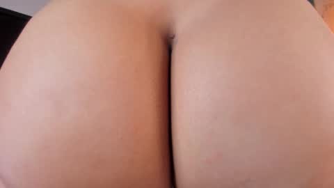 Snapshot of sofi_moreno chatting on 11.04.25 Sofi online show from 11.04.25