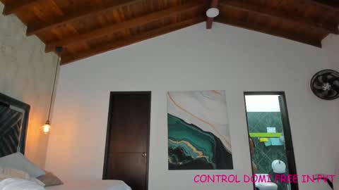 Snapshot of sofi_moreno chatting on 11.15.25 Sofi online show from 11.15.25