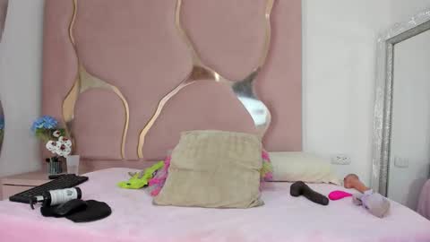 Snapshot of sofia1candyht chatting on 03.13.26 SOFIA online show from 03.13.26