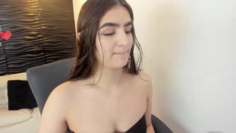 Skarlett online show from 12.04.25