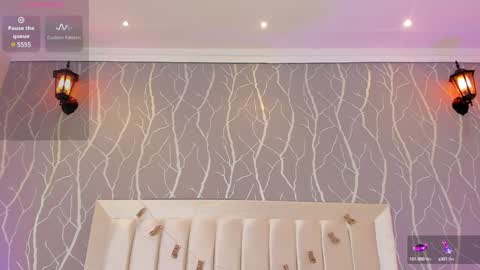 Snapshot of sofia_cleyton1 chatting on 01.28.25 online show from 01.28.25