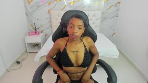 sofia_echeverri online show from 05.04.26