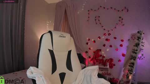 Sofia Gaze online show from 02.24.26