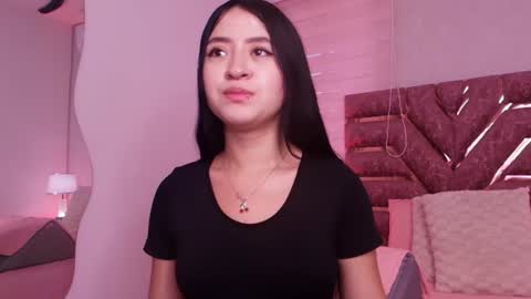 Snapshot of sofia_gomes_ chatting on 06.27.26 sofia gomes online show from 06.27.26