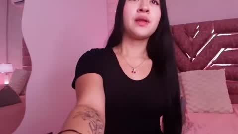 Snapshot of sofia_gomes_ chatting on 06.27.26 sofia gomes online show from 06.27.26