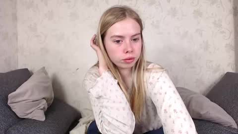 Sofia here online show from 04.29.26