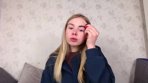 Snapshot of sofia_here chatting on 05.13.26 Sofia here online show from 05.13.26