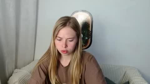 Snapshot of sofia_here chatting on 06.23.26 Sofia here online show from 06.23.26