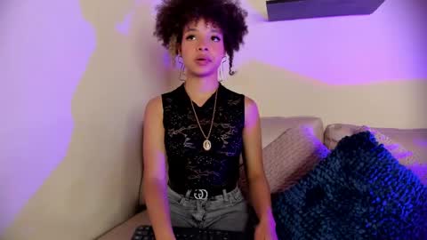 S O F I A  online show from 06.09.26