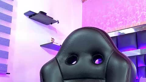 Sofia online show from 10.17.25